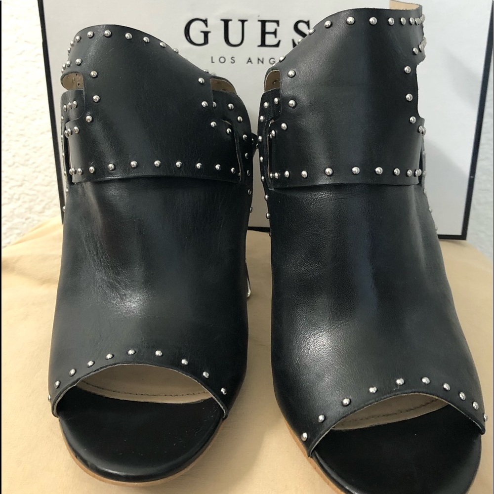 Guess strap heel